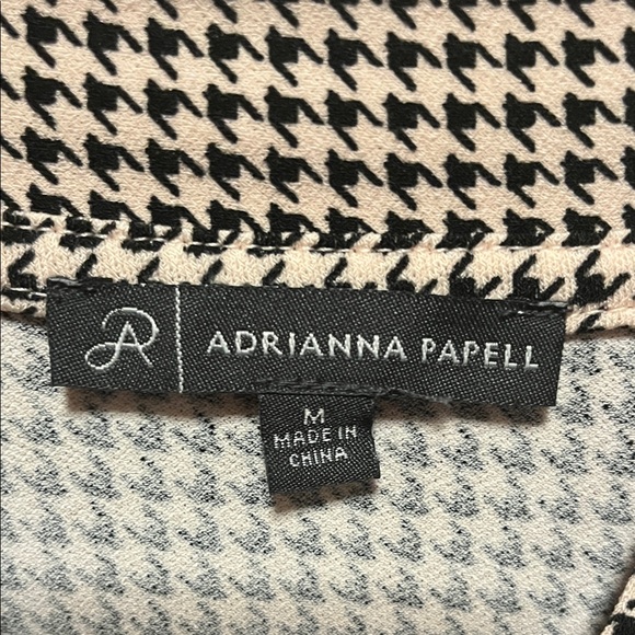 Adrianna Papell Black and White Houndstooth Sleeveless Blouse - Picture 2 of 7